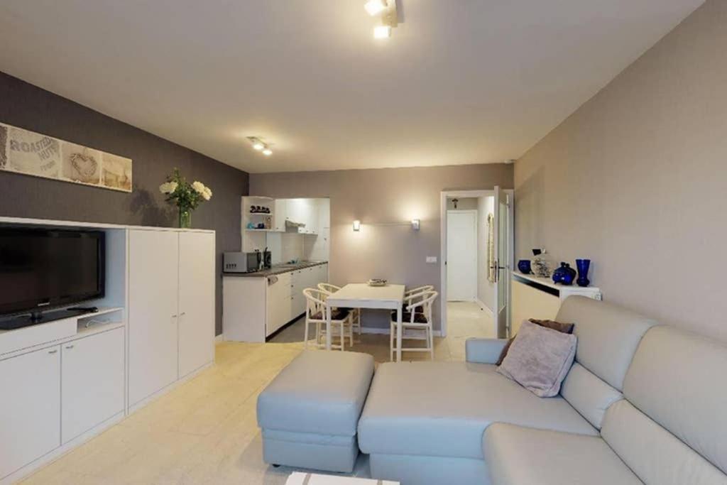 Studio Met Zeezicht Op Heldenplein Knokke-Heist Zewnętrze zdjęcie
